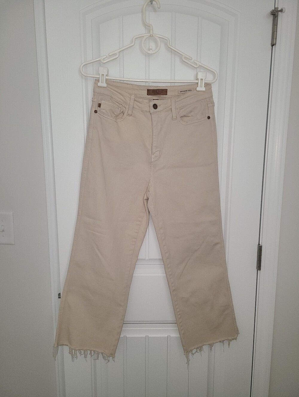 Judy Blue Jeans Womens Sz 9/29 High Waist Garment Dyed Bone Crop Wide Leg Denim